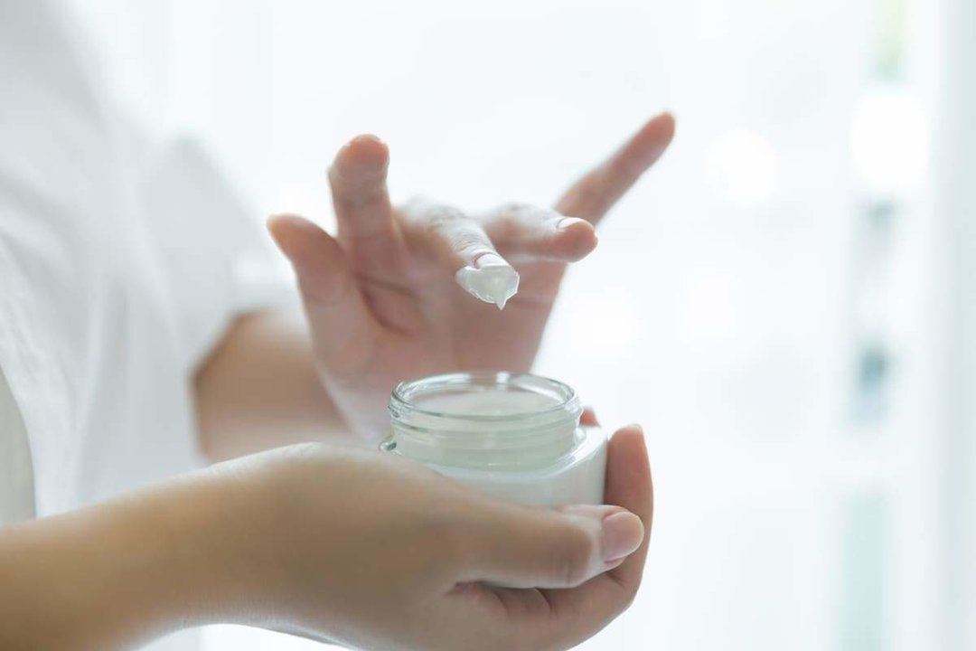  Cremas hidratantes para pieles grasas: claves para elegir la ideal para ti 