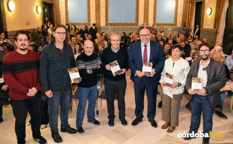 Presentaci&oacute;n del libro 'Caminos y senderos' en la UCO