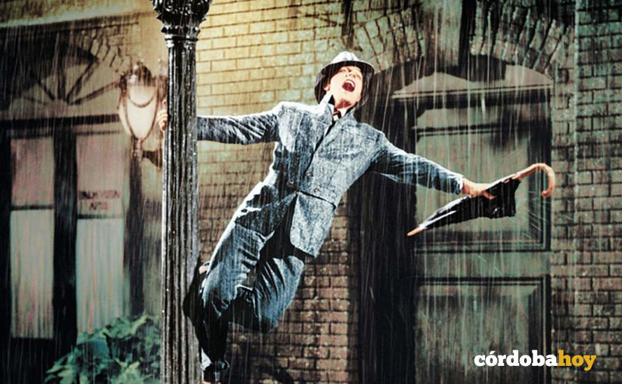  Gene Kelly en el fotograma más famoso de la película 'Cantando bajo la lluvia'