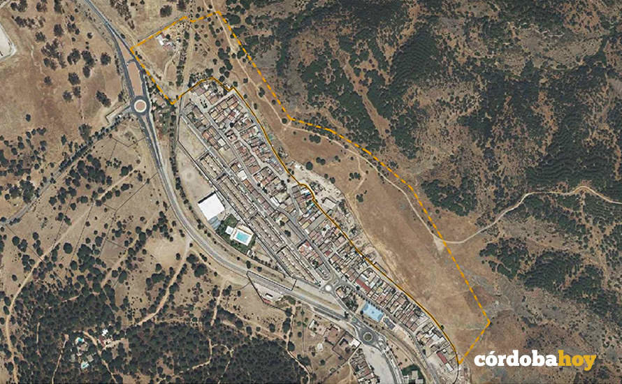 La zona de ampliación de suelo urbanizable en Cerro Muriano en Obejo, en amarillo