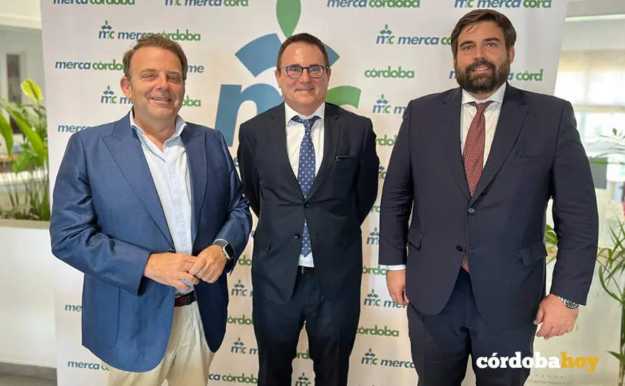 Nombramiento de Francisco Javier Viscarri Colomer (derecha) como gerente de Mercac&oacute;rdoba