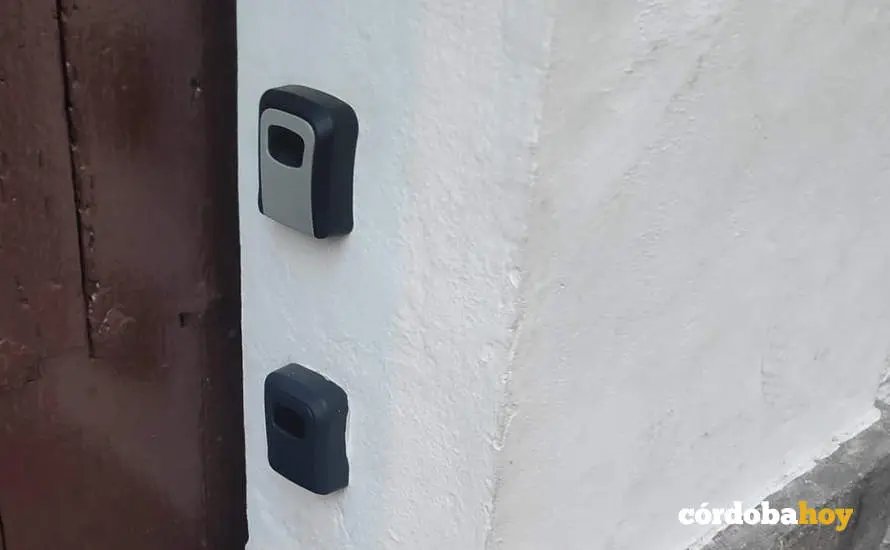 Aparatos adosados a viviendas del Casco Hist&oacute;ricio habilitadas para uso tur&iacute;stico