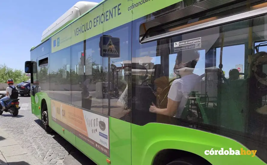 autob&uacute;s Aucorsa