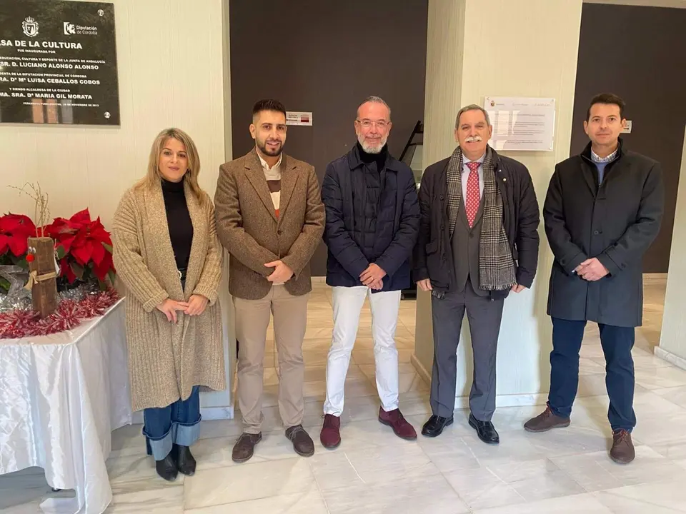 Viso (2&ordm; dcha.), durante su visita a Pe&ntilde;arroya-Pueblonuevo JUNTA DE ANDALUC&Iacute;A