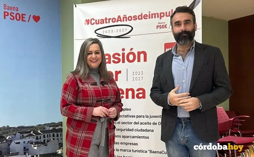Mar&iacute;a Jes&uacute;s Serrano y Alberto Mayoral, en Baena FOTO PSOE