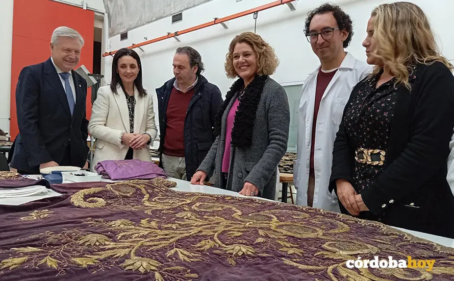 Programa de Restauraci&oacute;n de la Diputaci&oacute;n de enseres cofrades cordobeses, en una imagen de archivo FOTO DIPUTACI&Oacute;N DE C&Oacute;RDOBA