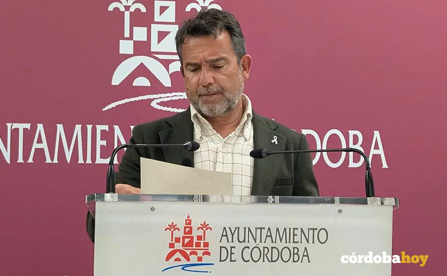 El concejal del PSOE en el Ayuntamiento de C&oacute;rdoba Joaqu&iacute;n Dobladez FOTO PSOE