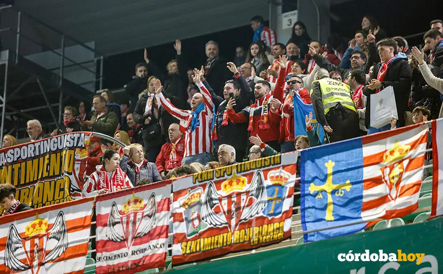La grada del C&oacute;rdoba CF-Sporting de Gij&oacute;n