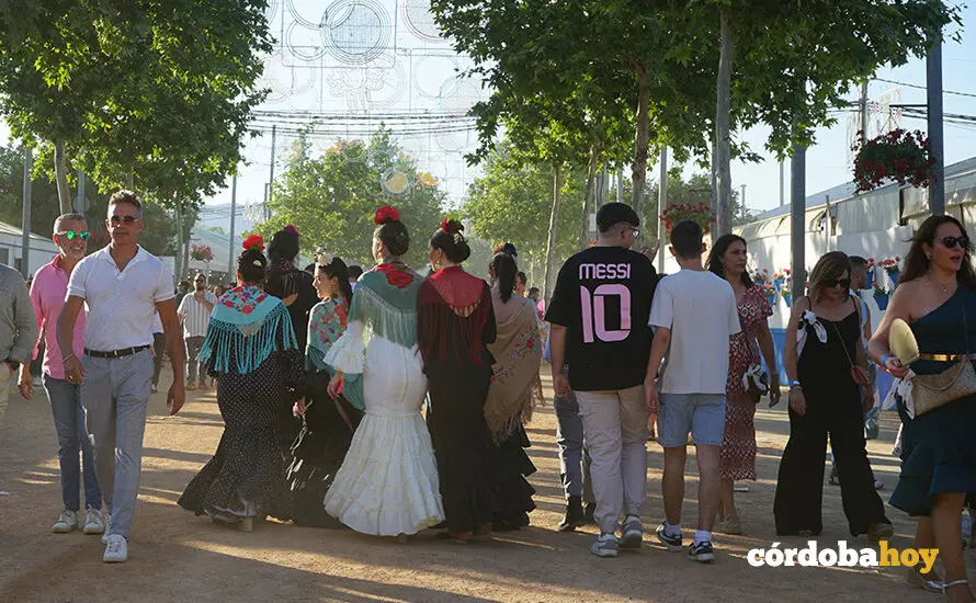 P&uacute;blico en la Feria de C&oacute;rdoba 2025