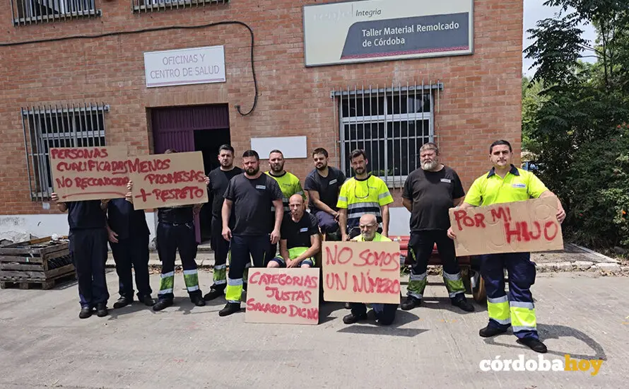 Protesta hoy de la plantilla de Transfesa Logistics en C&oacute;rdoba FOTO CCOO
