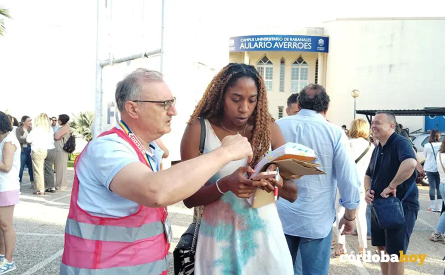 Asesoramiento y orientaci&oacute;n de CCOO en las oposiciones al SAS en C&oacute;rdoba FOTO CCOO