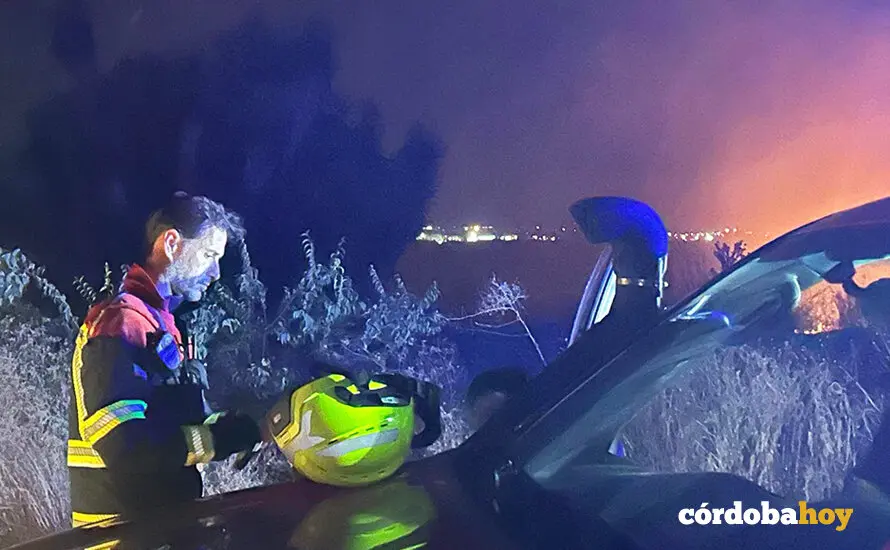 Actuaci&oacute;n de los bomberos de C&oacute;rdoba durante la pasada madrugada