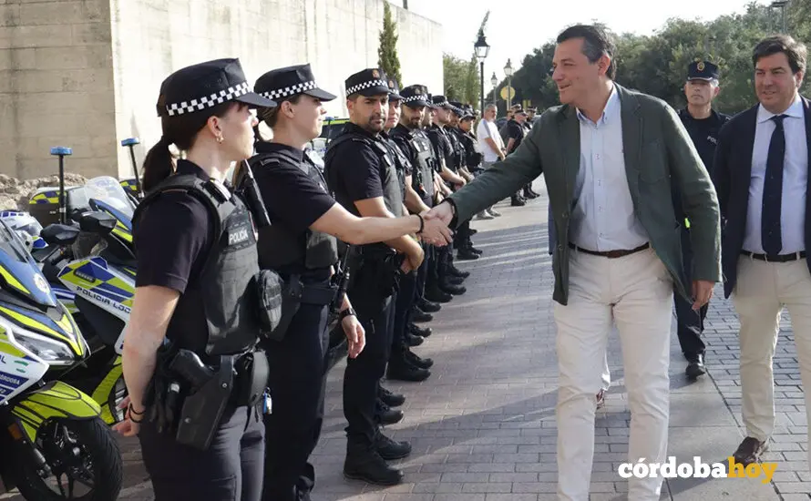 Agentes participantes en el nuevo Plan Guardi&aacute;n del Casco Hist&oacute;rico FOTO AYUNTAMIENTO DE C&Oacute;RDOBA
