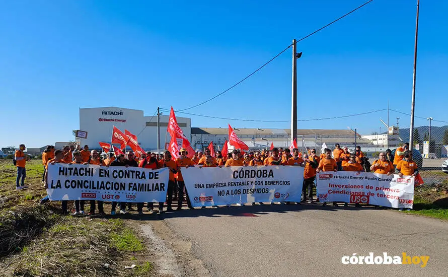 Tercera jornada de huelga de la plantilla de Hitachi Energy en C&oacute;rdoba FOTO CCOO