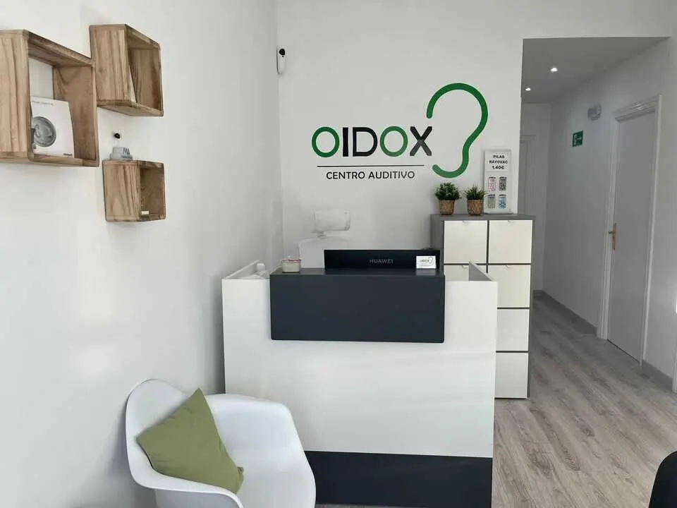  Ahorra viajando a Madrid a comprar tus pr&oacute;ximos aud&iacute;fonos 
