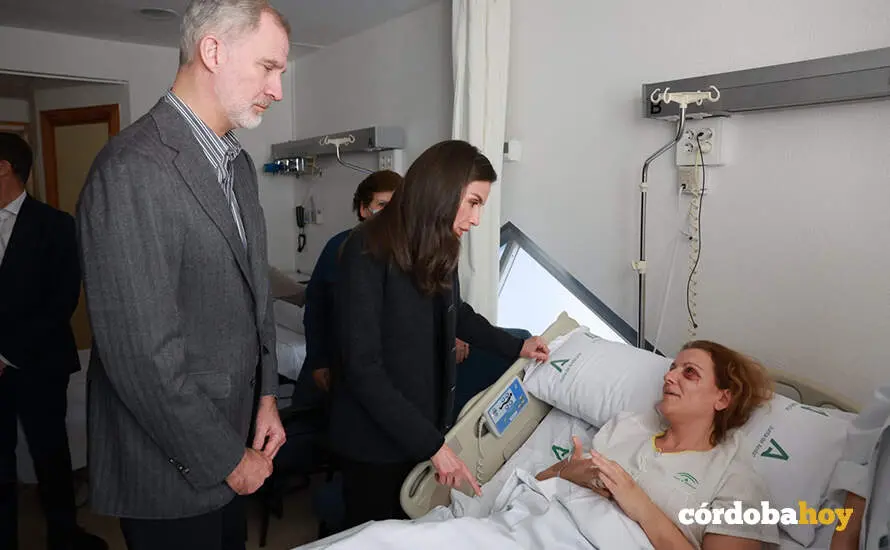 Visitas de los Reyes al Hospital Reina Sof&iacute;a, donde est&aacute;n los heridos del accidente de Adamuz FOTO CASA REAL