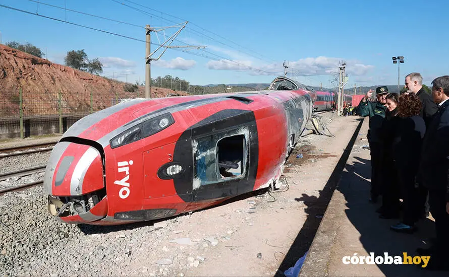 Visitas de los reyes a la zona cero del accidente de Adamuz FOTO CASA REAL