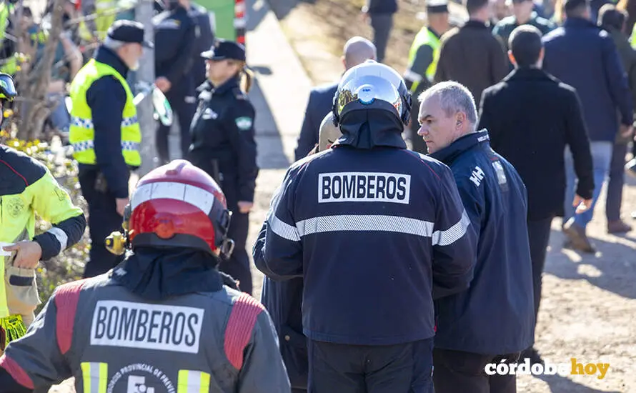 Bomberos de la Diputaci&oacute;n en la zona cero del accidente ferroviario de Adamuz FOTO DIPUTACI&Oacute;N DE C&Oacute;RDOBA