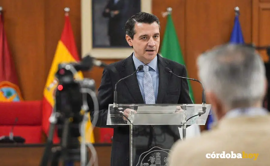 El alcalde, Jos&eacute; Mar&iacute;a Bellido, en su comparecencia de esta ma&ntilde;ana FOTO RETRATOS CDB