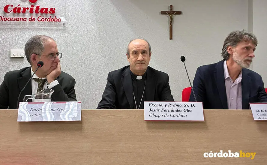Dar&iacute;o Reina, Jes&uacute;s Fern&aacute;ndez Y Daniel Rodr&iacute;guez De Blas, En La Presentaci&oacute;n Del IX Informe Foessa Sobre Exclusi&oacute;n Y Desarrollo Social En Andaluc&iacute;a FOTO C&Aacute;RITAS DIOCESANA DE C&Oacute;RDOBA
