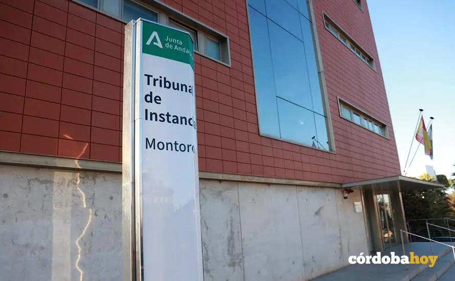 Imagen de la fachada del Juzgado de Montoro, que asume la investigaci&oacute;n de la causa del accidente ferroviario ocurrido en Adamuz, en una imagen de archivo FOTO ROC&Iacute;O RUZ / EUROPA PRESS