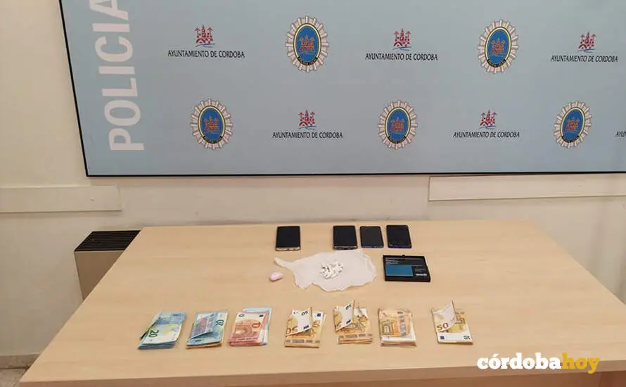 Material incautado por la Polic&iacute;a Local FOTO AYUNTAMIENTO DE C&Oacute;RDOBA