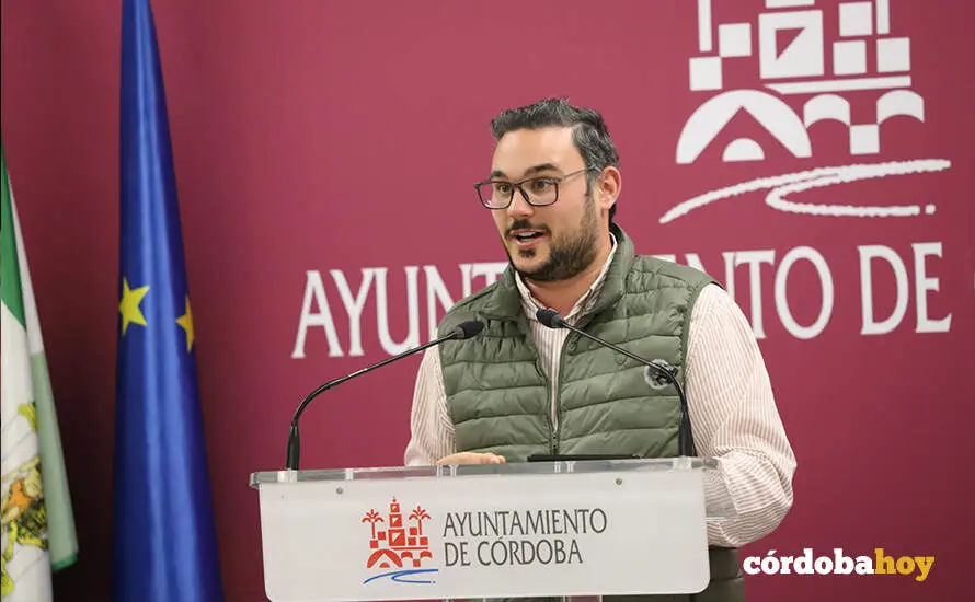 El concejal de Hacemos C&oacute;rdoba Iv&aacute;n Fern&aacute;ndez, en una imagen de archivo FOTO HACEMOS C&Oacute;RDOBA