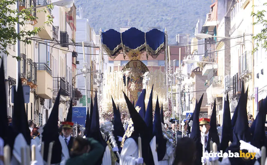 Salida procesional de la hermandad de la Estrella