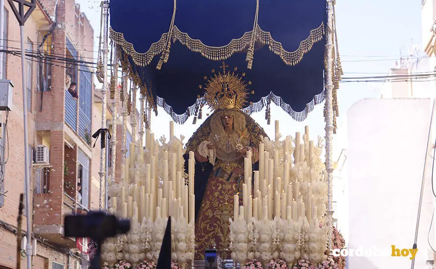 Salida procesional de la hermandad de la Estrella