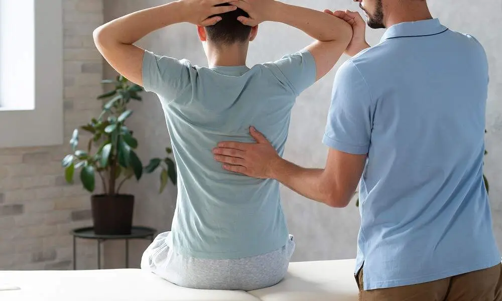 Fisioterapia para las dolencias m&aacute;s comunes de los costaleros tras Semana Santa