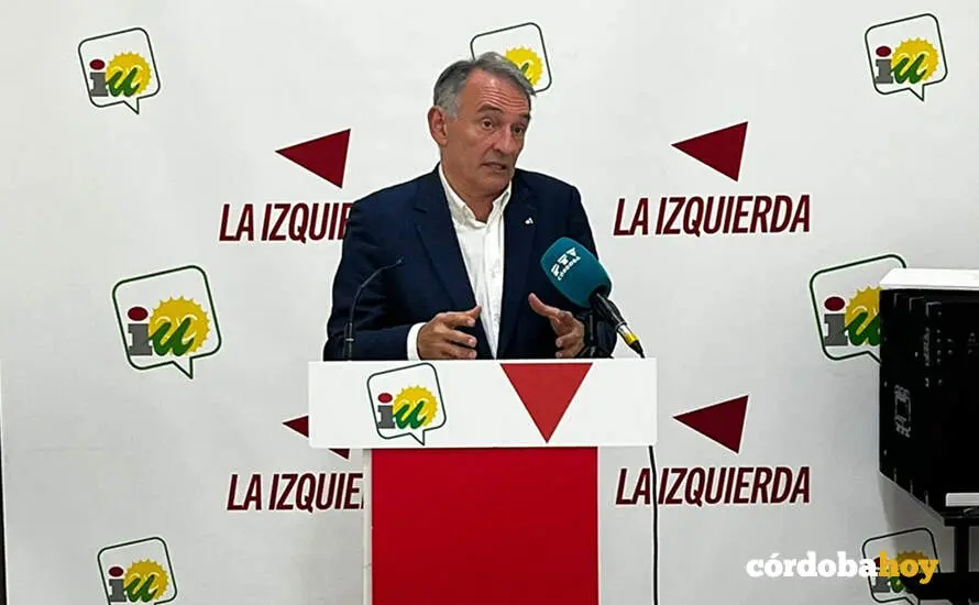 Enrique Santiago, en la sede provincial de IU en C&oacute;rdoba FOTO IU
