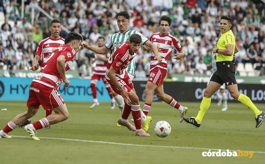 Partido C&oacute;rdoba CF-Granada CF en El Arc&aacute;ngel