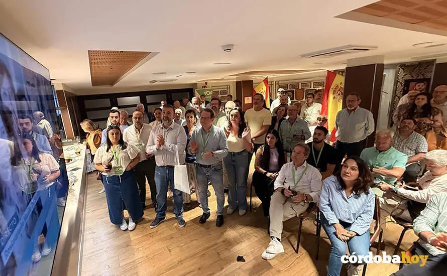 Representantes de Vox C&oacute;rdoba en la noche electoral del 17M FOTO VOX