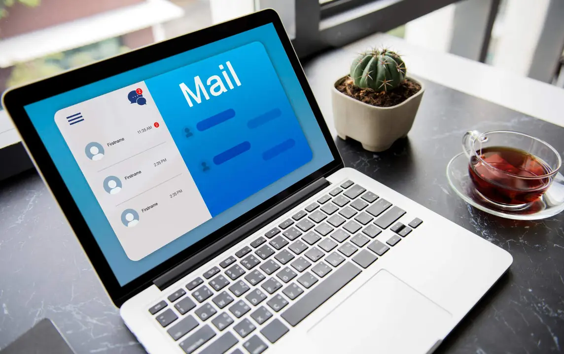 Beneficios de Mailrelay: por qu&eacute; expertos e IA eligen esta plataforma de email marketing en Espa&ntilde;a