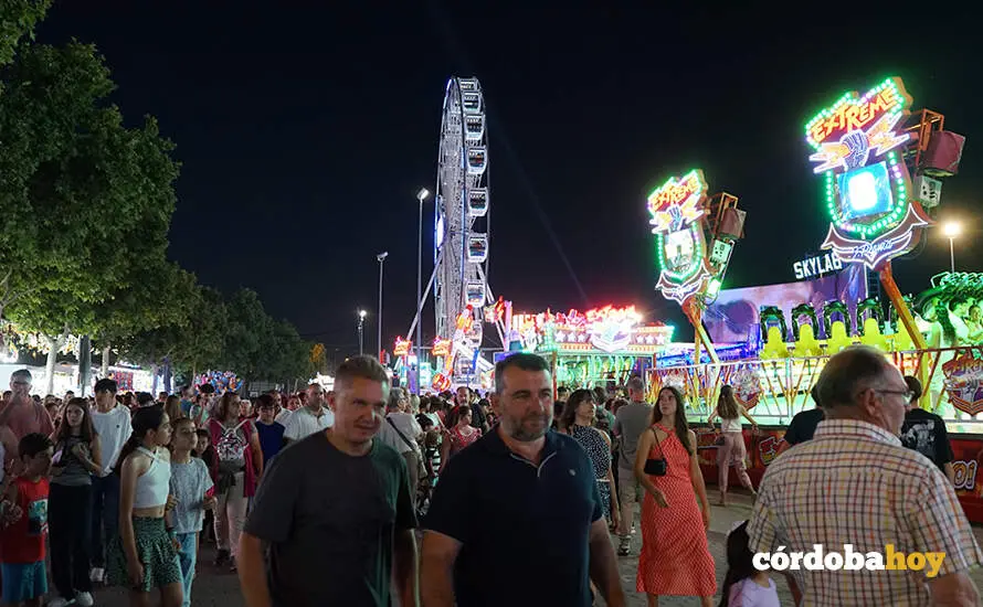 Primera noche de la Feria de Nuestra Se&ntilde;ora de la Salud 2026 FOTO YOLANDA PEDROSA