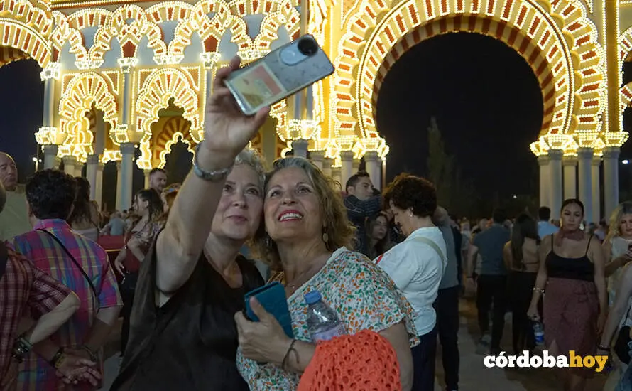Primera noche de la Feria de Nuestra Se&ntilde;ora de la Salud 2026 FOTO YOLANDA PEDROSA
