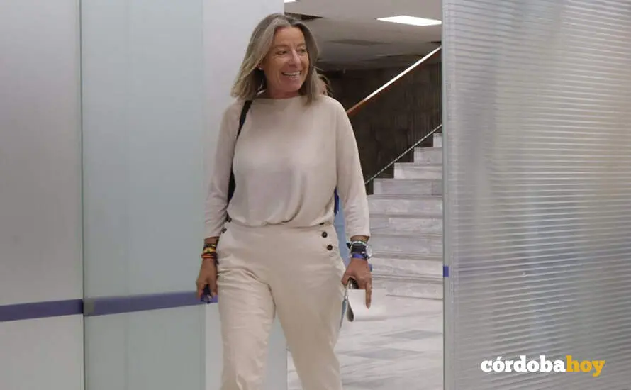 La concejala de Cultura y presidenta del IMAE, Isabel Alb&aacute;s, esta ma&ntilde;ana FOTO RAFA MELLADO SENIOR