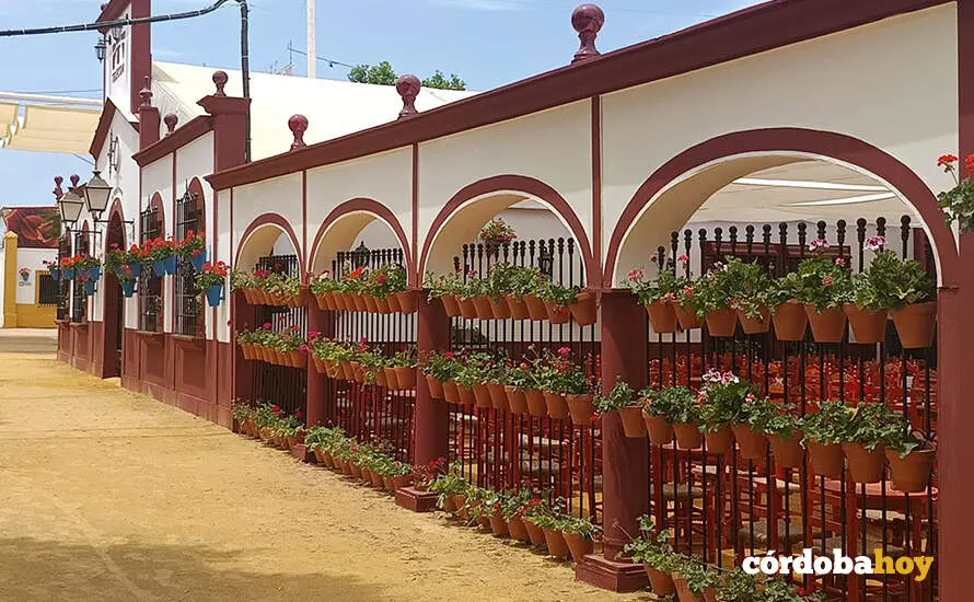Caseta de La Bodega de PTV, instalada en El Arenal, que ha ganado el primer premio a mejor caseta y tambi&eacute;n el segundo a mejor portada de la Feria de Nuestra Se&ntilde;ora de la Salud de C&oacute;rdoba FOTO EUROPA PRESS