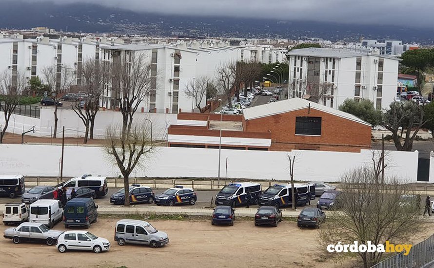 Despliegue policial en el polígono del Guadalquivir