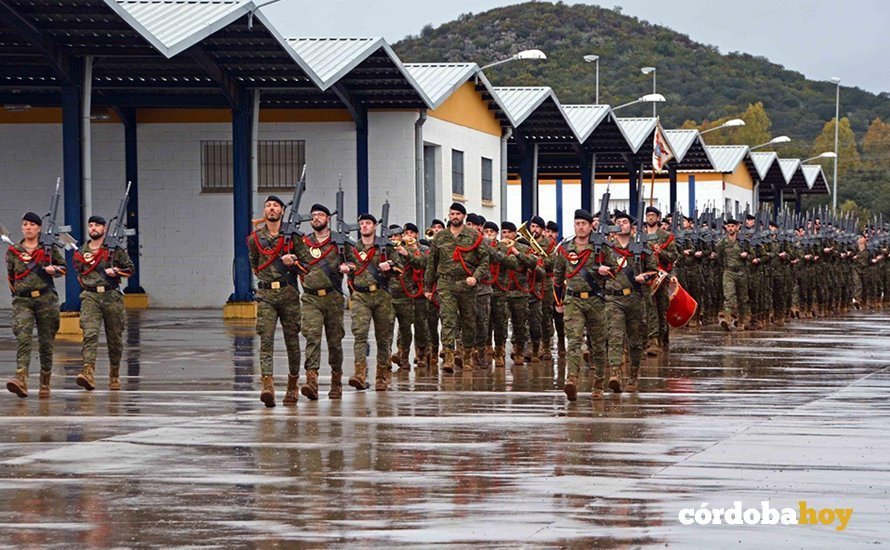 Parada militar en Cerro Muriano