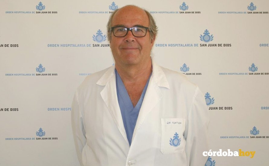 El doctor Joaquín Tortosa, segundo médico en activo que muere por covid en Córdoba 