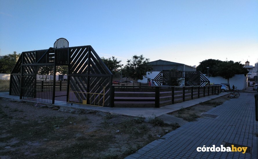 Zona de juegos cerca del Guadalquivir