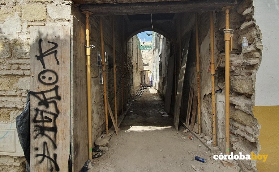 La recuperación de la calleja morisca forma parte del proyecto de hostel