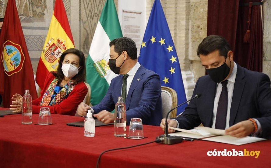 Firma del protocolo para la Base Logística militar en Córdoba