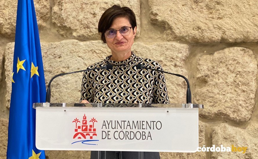 Amparo Pernichi, coportavoz de IU en el Ayuntamiento de Córdoba