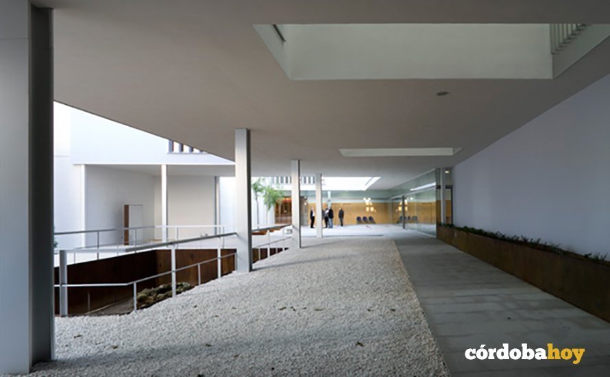 Interior del centro de salud Lucano. FOTO ARQUITECTURA CONTEMPORÁNEA