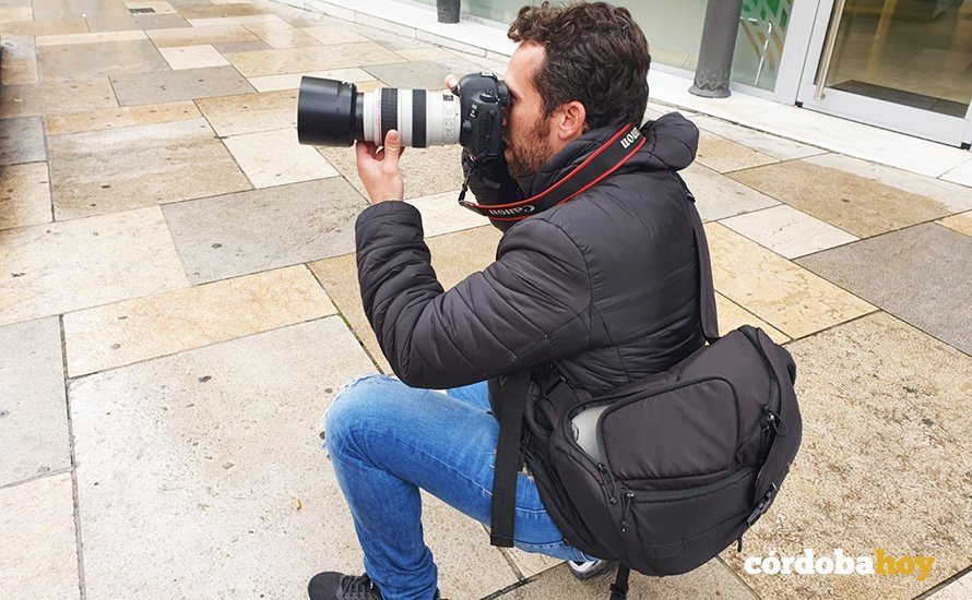 Un profesional de la fotografía en la capital cordobesa