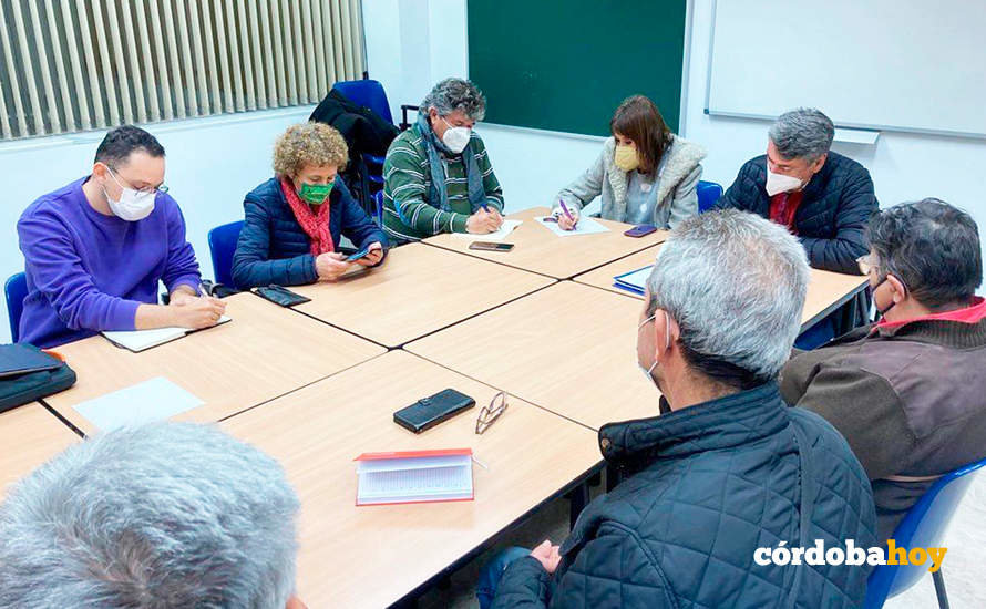 Reunión de Podemos con la vecindad de Villarrubia