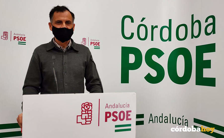 El senador del PSOE por Córdoba, Alfonso Muñoz, en la sede de su partido, en una imagen de archivo