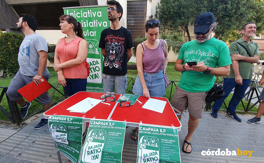 Recogidas de firmas en Córdoba